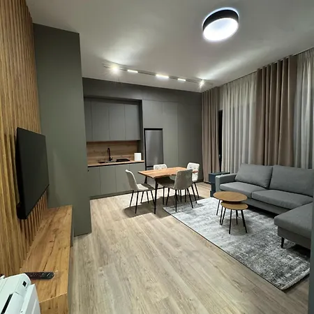 Apartment Denny's New Bazaar Delight Premium Tirana